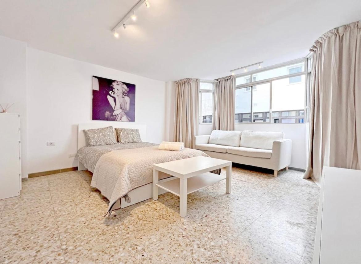 ארונה Cozy 2Bedroom Apartments In Los Cristianos מראה חיצוני תמונה